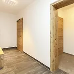 Eberharthof Apartman *